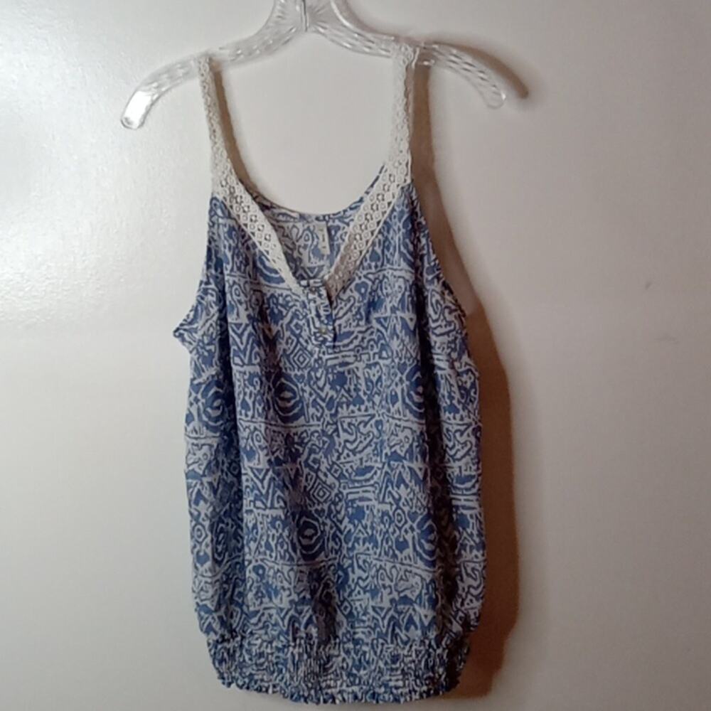 TRUTH NYC Women's Crochet Neckline Tank Top. Size 2X. Beachy, Summer,Casual,Plus